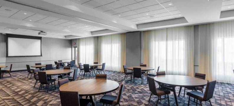 Courtyard Indianapolis Fishers图片