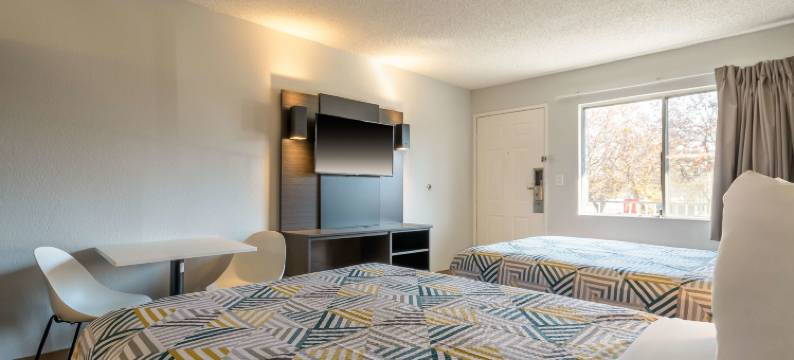 加州海沃德6号汽车旅馆-硅谷门户(Motel 6 Hayward, CA- Silicon Valley Gateway)图片