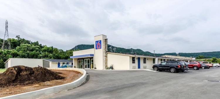 维珍尼亚特鲁特维尔 6 号汽车旅馆(Motel 6 Troutville, VA)图片