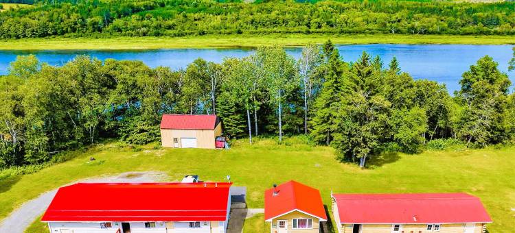 爱酒店圣约翰河 by OYO at 肯特堡 ME(Love Hotels St John River by OYO at Fort Kent ME)图片