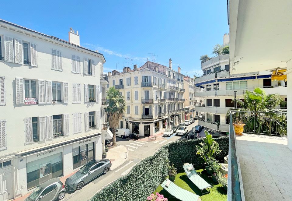 Viva Riviera Large 3 Bedrooms with balconyHotel Overview