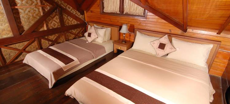 查瓦米奈娃卡约奇亚特别墅酒店(Villa ChavaMinerva Kayu - Ciater)图片