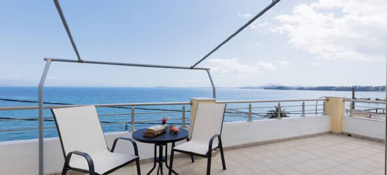 库内克特伊普索斯沙滩岛生活公寓(The Island Life Apartments by Konnect, Ipsos Beach)图片