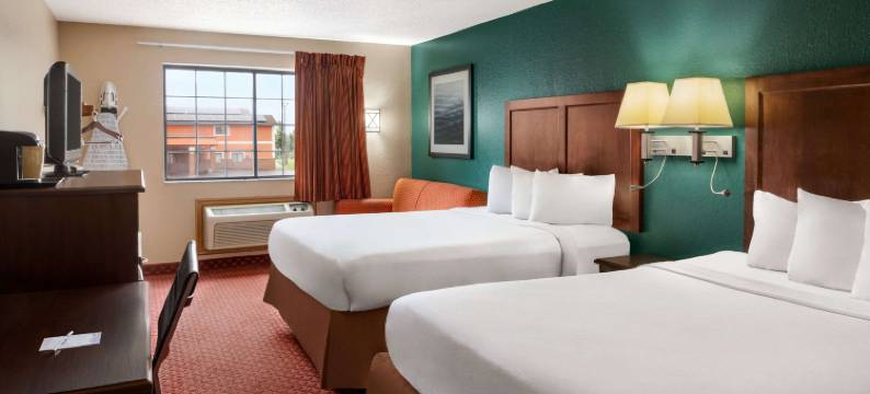 锡达拉皮兹呗盟套房酒店(Baymont by Wyndham Cedar Rapids)图片