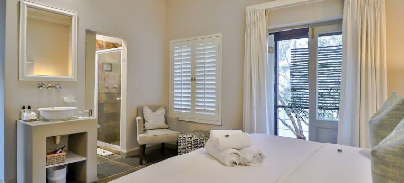 赫曼努斯绿色旅馆(Hermanus Lodge on the Green - Solar Power)图片