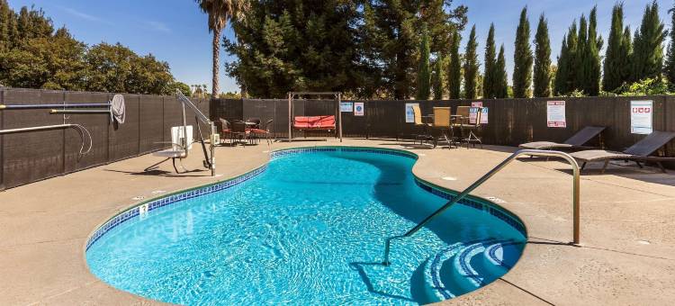 迪克森6号汽车旅馆(Motel 6 Dixon, CA)图片