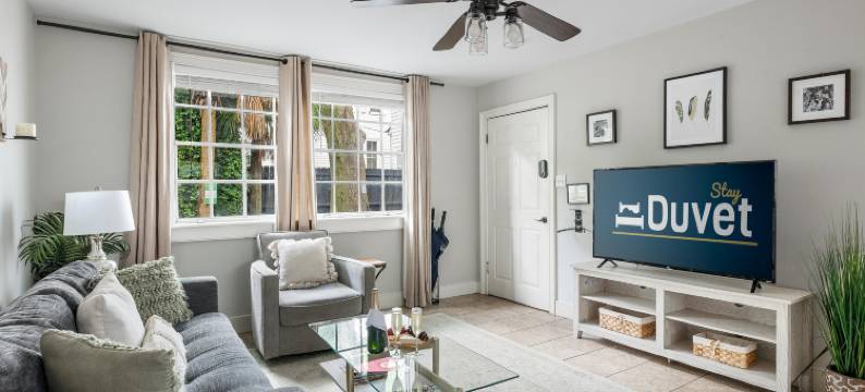 Charming Coastal Retreat and Central Location - Inviting Getaway图片