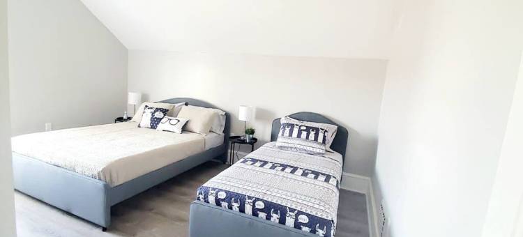 Fire Pit, Outdoor Dining, and Full Kitchen - Charming Family Haven图片