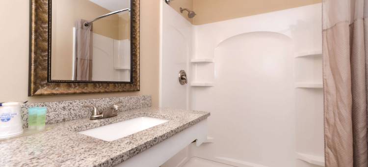 康涅狄格普特南 6 号汽车旅馆(Motel 6 Putnam, CT)图片