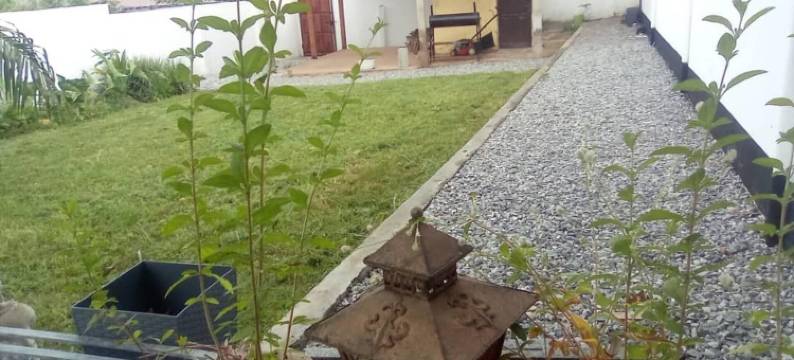 3卧别墅-私人花园-街外停车-空调(Sleep6-PrivateGarden-OffStreetParking-AirCon Kasoa)图片