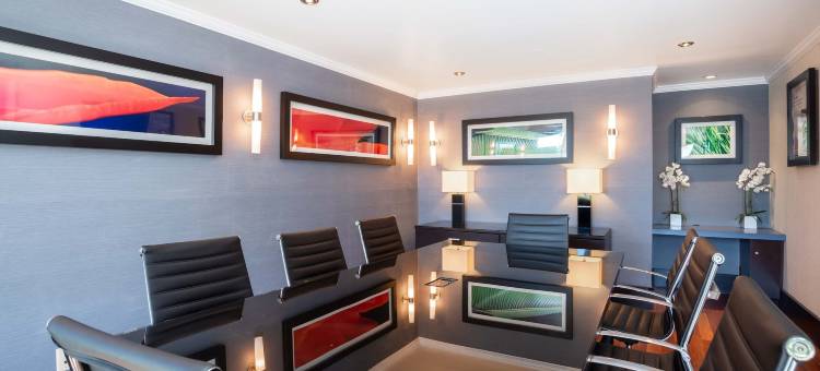 温尼伯机场桑德曼套房酒店(Sandman Hotel & Suites Winnipeg Airport)图片