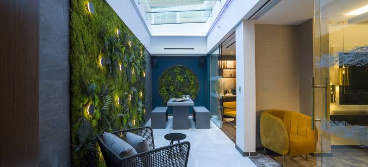 中八(Middle Eight)图片