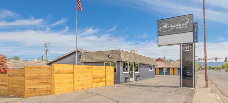 矿车汽车旅馆(Minecart Motor Lodge)图片