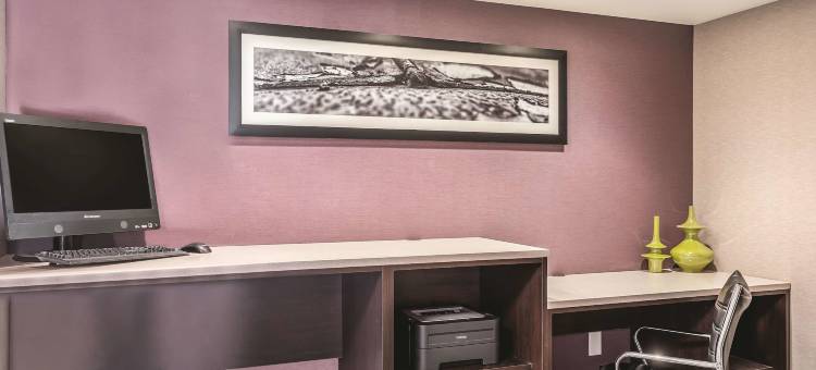 哥伦比亚米德堡拉昆塔温德姆套房酒店(La Quinta Inn & Suites by Wyndham Columbia / Fort Meade)图片