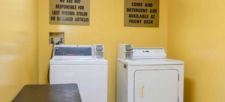 格尔夫波特伊克诺旅馆&套房(Econo Lodge Inn & Suites)图片