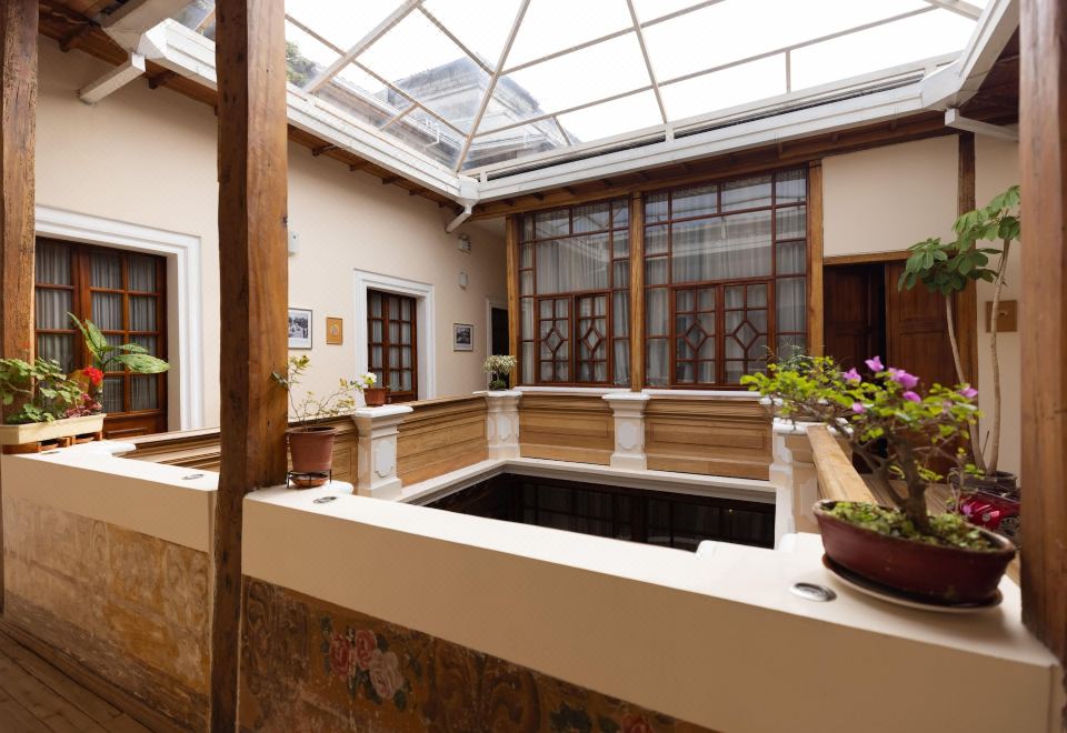 Casa El Edén Hotel Overview