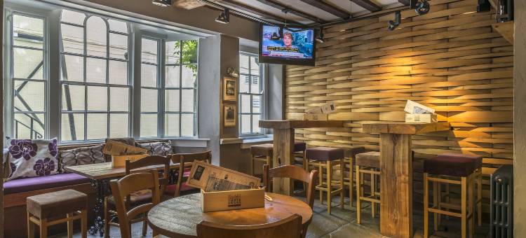 莱斯特郡马基特哈伯勒三天鹅酒店(The Three Swans Hotel, Market Harborough, Leicestershire)图片