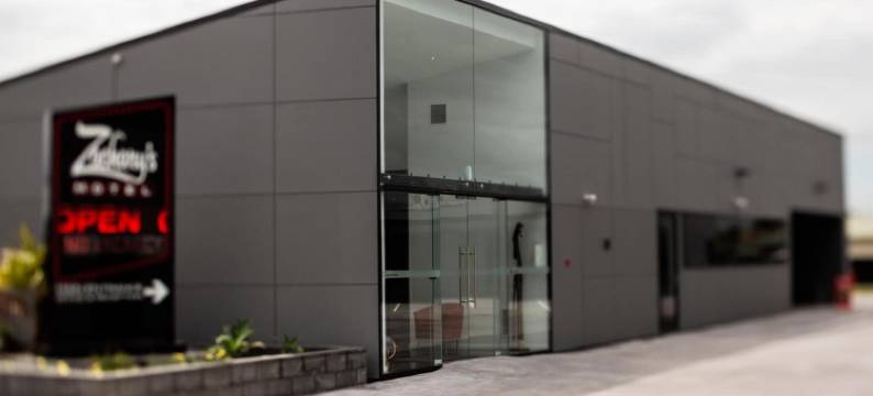 萨查理汽车旅馆(Zachary's Motel)图片