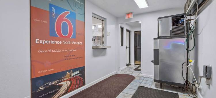 诺尔玛- 布卢明顿地区6号汽车旅馆(Motel 6 Normal, IL - Bloomington Area)图片