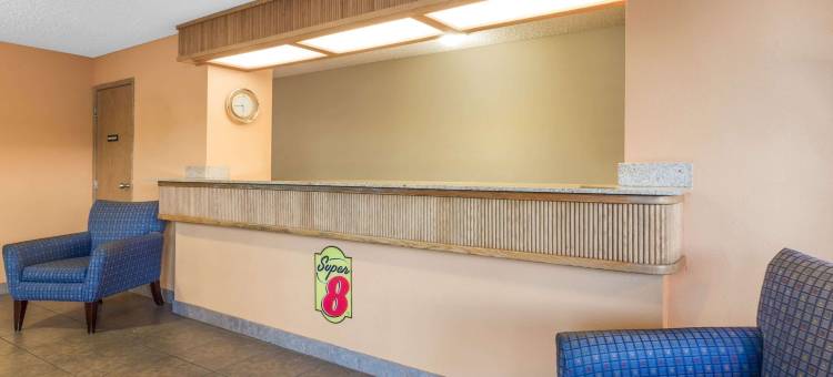 拉格兰德速8酒店(Super 8 by Wyndham LaGrande)图片
