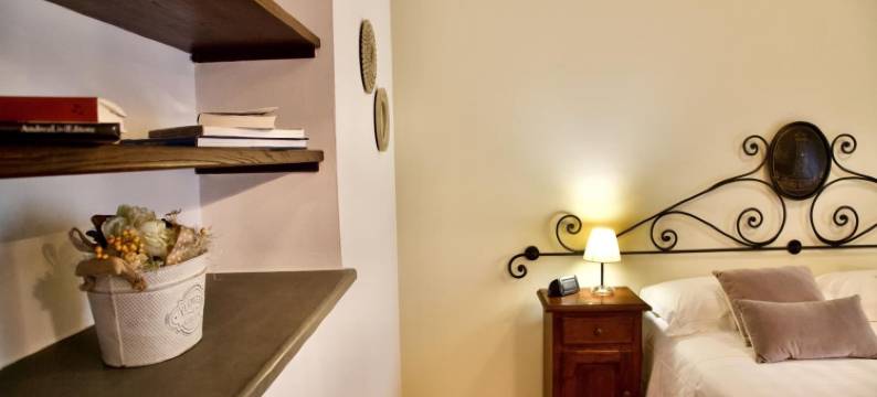 红色灯塔酒店(Faro Rosso)图片