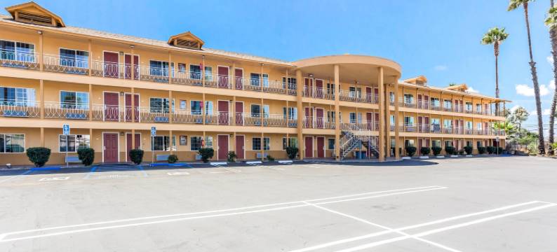 埃斯孔迪多市中心品质酒店(Quality Inn Escondido San Diego North County)图片
