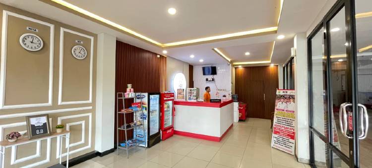 Surya集团幸运酒店(Lucky Hotel Purwodadi)图片