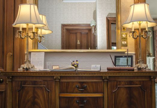 Ravenscourt House, Guest HouseHotel Overview