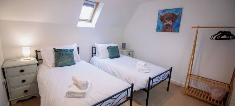 Augusta House - Andover - Large 4 bedroom with garden, near centre图片