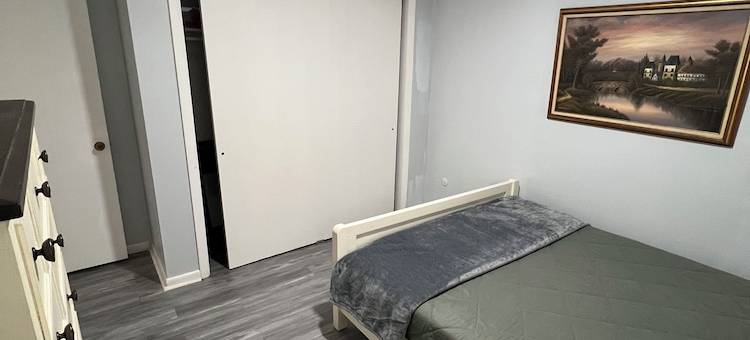 Charming, modern 2-bedroom tiny home/cabin with WiFi, AC in fabulous Tobyhanna图片