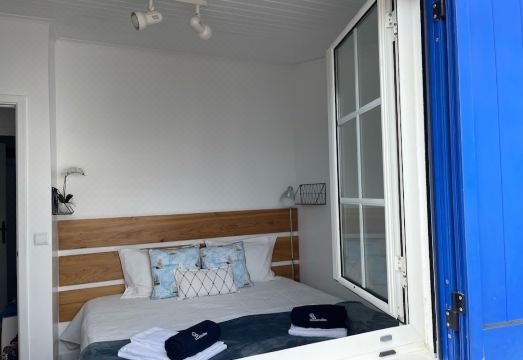 Vacas Felizes Villas - Casa do BadaloVilla com duas aconchegantes casas Hotel Overview