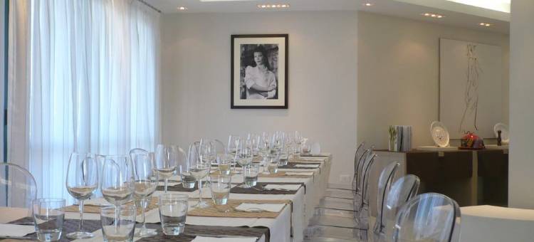 安布罗休拉科尔特酒店(Hotel Ambrosio la Corte)图片