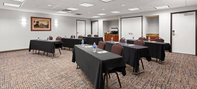 希尔顿欢朋套房酒店-伯灵顿(Hampton Inn & Suites Burlington)图片