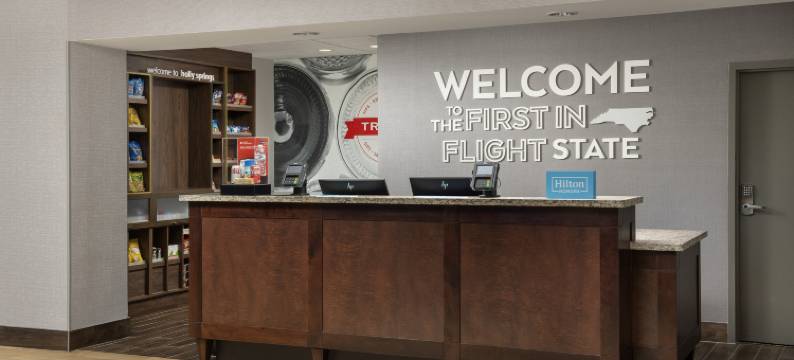 霍利斯普林斯欢朋套房酒店(Hampton Inn & Suites Holly Springs)图片