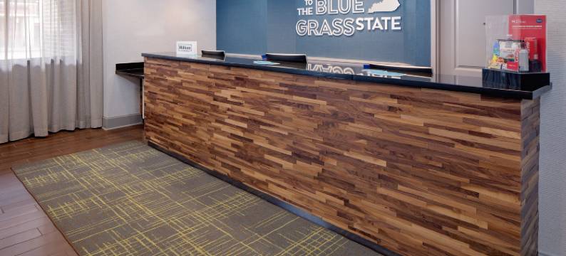 路易斯威尔市中心欢朋酒店(Hampton Inn Louisville Downtown)图片