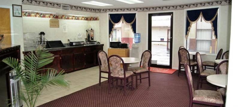 红地毯酒店 - 纳奇兹(Red Carpet Inn - Natchez)图片