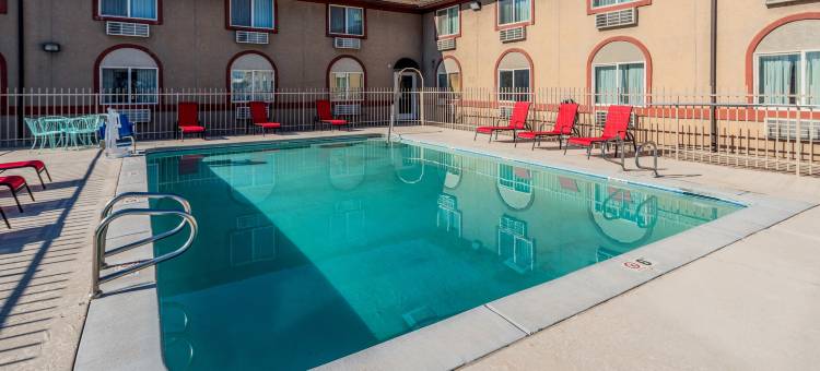 红屋顶酒店圣乔治UT-会议中心(Red Roof Inn St George, UT - Convention Center)图片