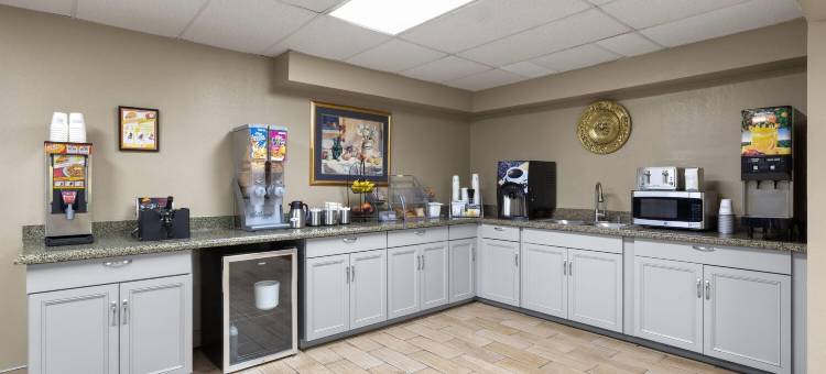 谢泼兹维尔/路易维尔南 I65 温德姆速 8 酒店(Super 8 by Wyndham Shepherdsville / Louisville South I65)图片