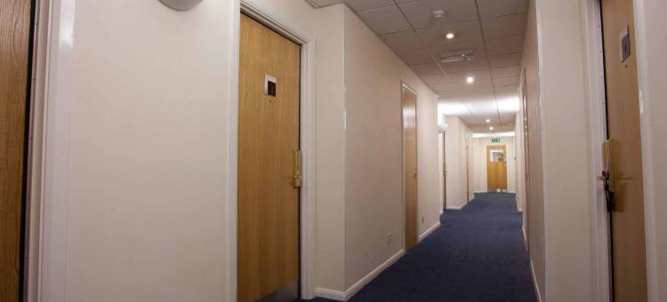 宜必思加的夫门酒店 - 国际商业园店(Ibis Cardiff Gate - International Business Park)图片