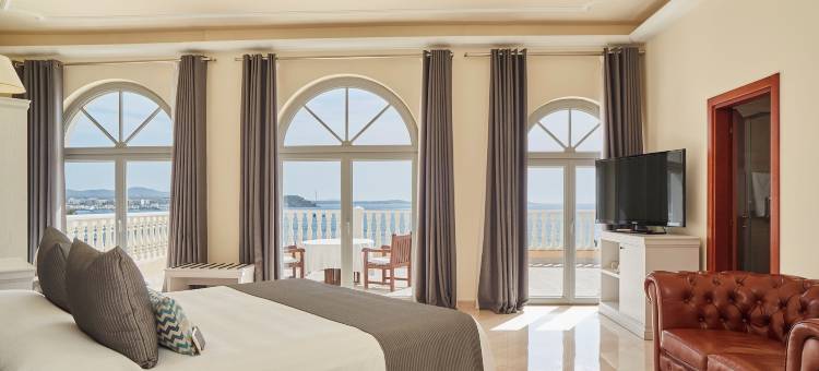 普拉迪姆萨塔乌拉利亚德瑞欧酒店(Grand Hotel Palladium Santa Eulalia del Río)图片