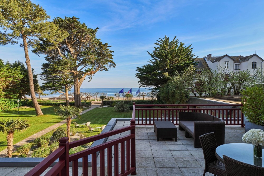 Le Castel Marie Louise Over view