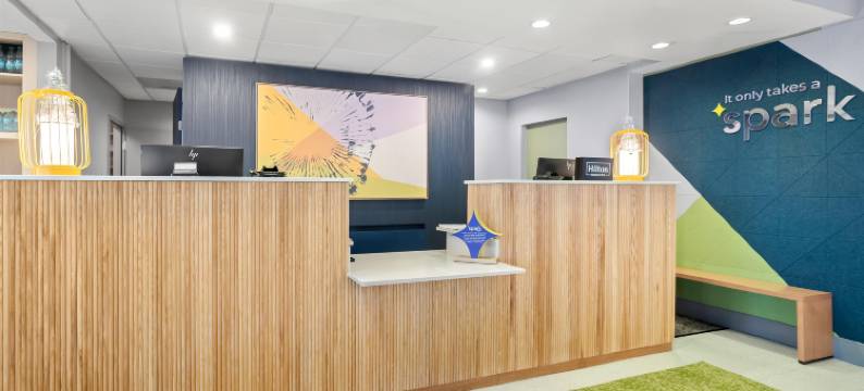 希尔顿贝滕多夫四城-spark酒店(Spark by Hilton Bettendorf Quad Cities)图片