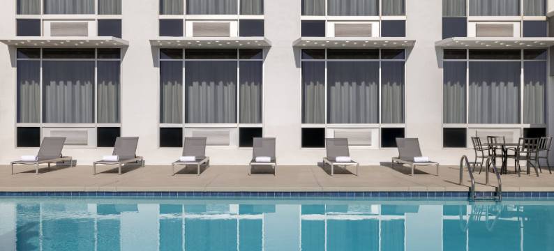 菲尼克斯中城智选假日套房酒店(Holiday Inn Express & Suites Phoenix - Midtown by IHG)图片