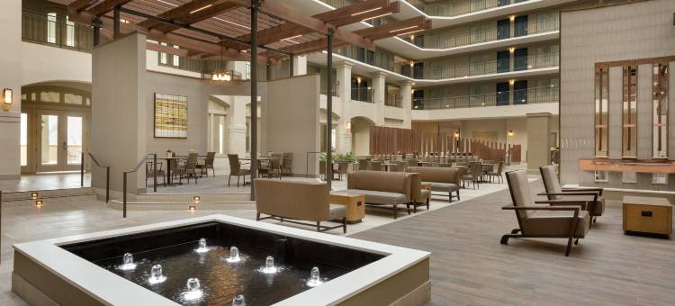 米尔皮塔斯硅谷希尔顿安泊酒店(Embassy Suites by Hilton Milpitas Silicon Valley)图片