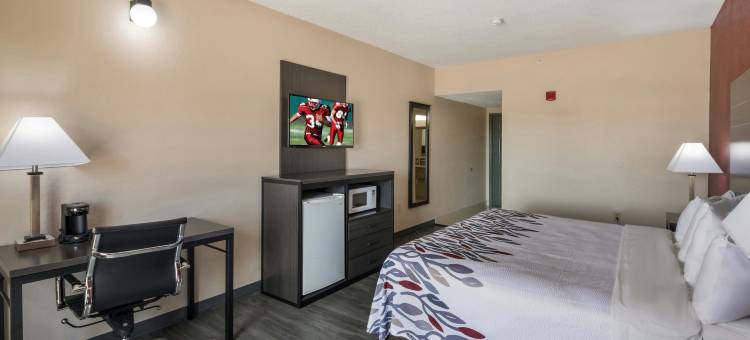 奥斯汀东庄园红顶套房酒店(Red Roof Inn & Suites Austin East - Manor)图片