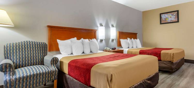 南派恩斯伊克诺套房旅店(Econo Lodge & Suites Southern Pines)图片