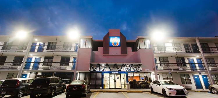 德克萨斯休斯顿- 医学中心 - NRG 体育场 6号汽车旅馆(Motel 6 Houston, TX - Medical Center/NRG Stadium)图片