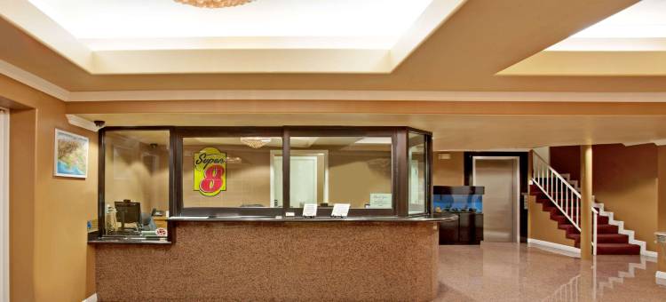 洛杉矶市中心速 8 酒店(Super 8 by Wyndham Los Angeles Downtown)图片