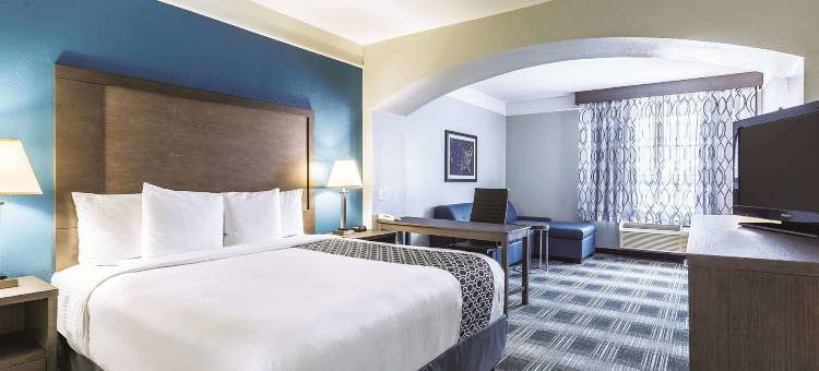 休斯顿克利尔莱克美国宇航局拉昆塔温德姆套房酒店(La Quinta Inn & Suites by Wyndham Houston/Clear Lake-NASA)图片