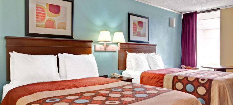 罗利市中心南速8酒店(Super 8 by Wyndham Raleigh Downtown)图片